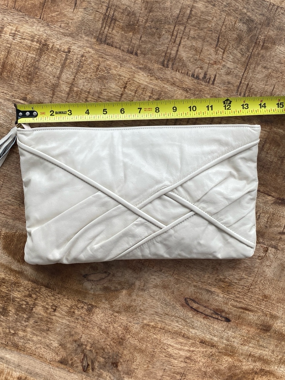 Vintage Saereun New York Cream Leather Tassel Zip Clutch - Picture 8 of 9